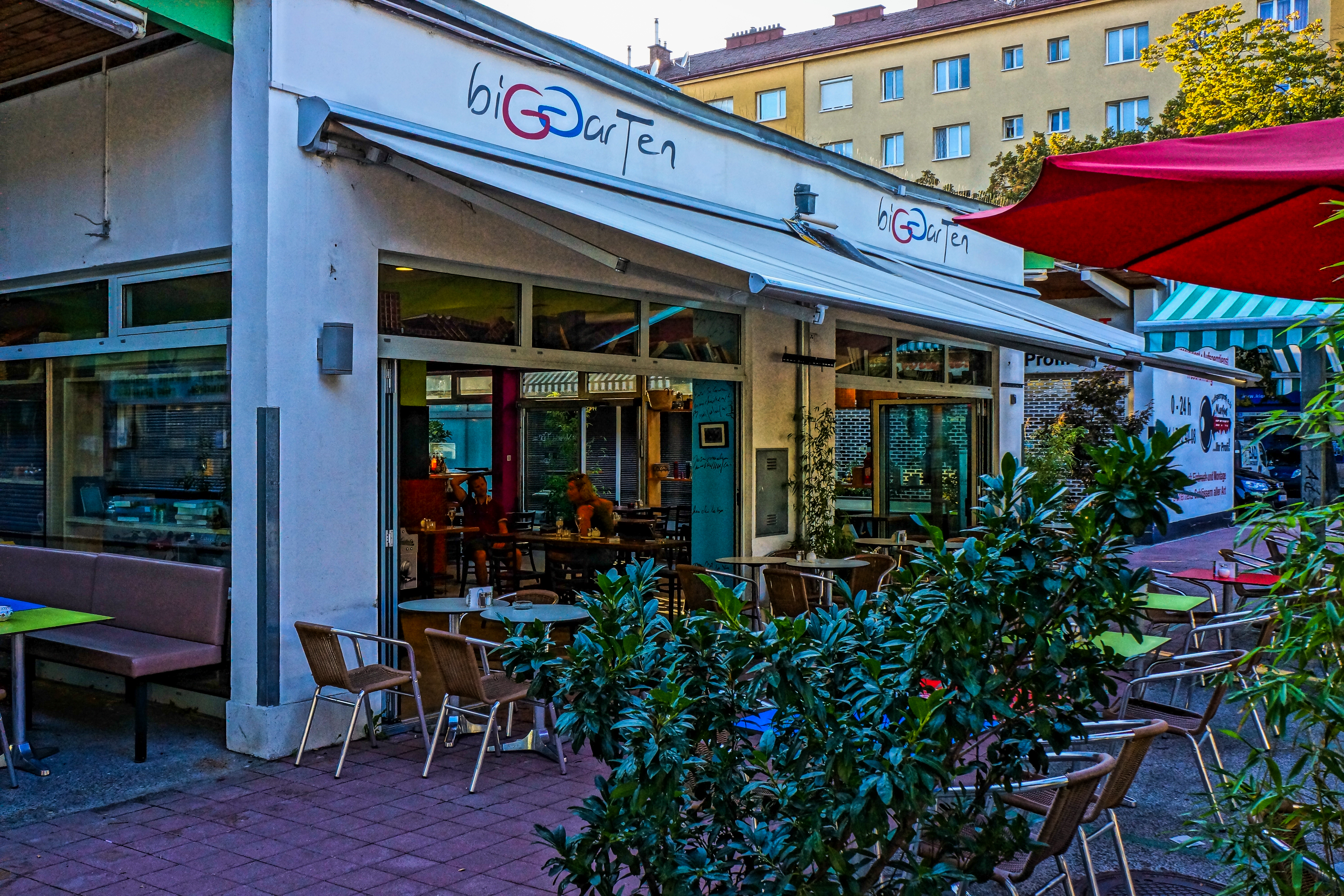 BiGGarTen – Restaurant, Cafe und Bar